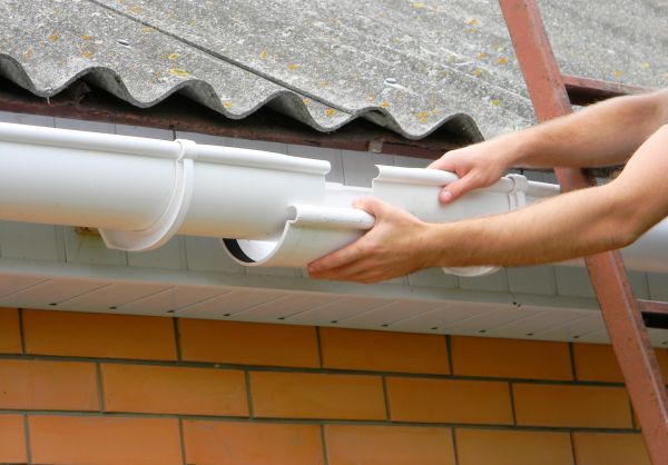 Gutter Hanging in Cornelius